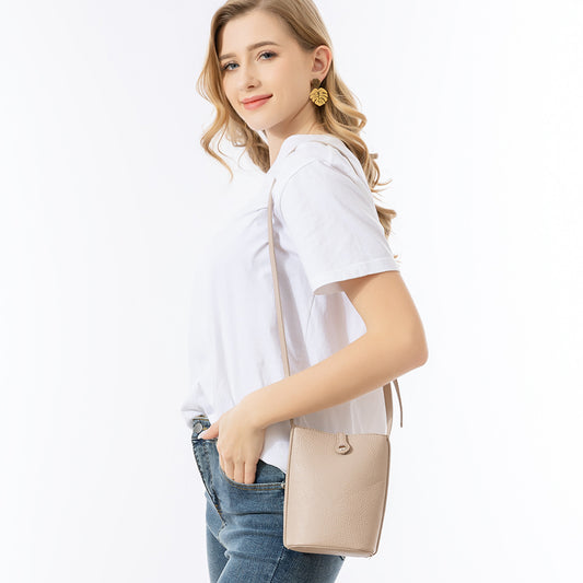 Single shoulder bag simple mobile phone bag magnetic buckle crossbody high-end vertical small bag for women